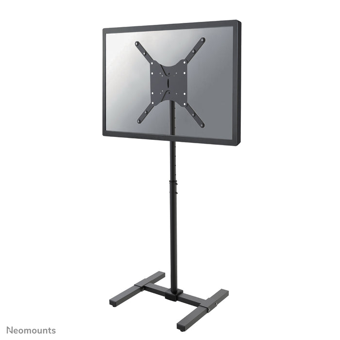 NS-FS100BLACK is een meubel voor LCD/LED/Plasma schermen t/m 55 inch (140 cm). hoogteverstelling is 75-124 cm.