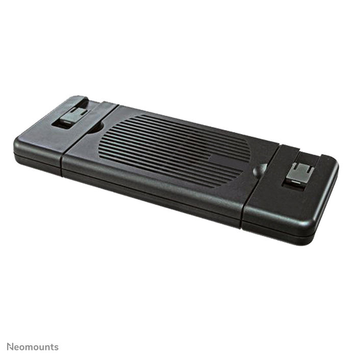 NSLC200 is een notebookkoeler waarmee u een laptop met 15 graden koelt.